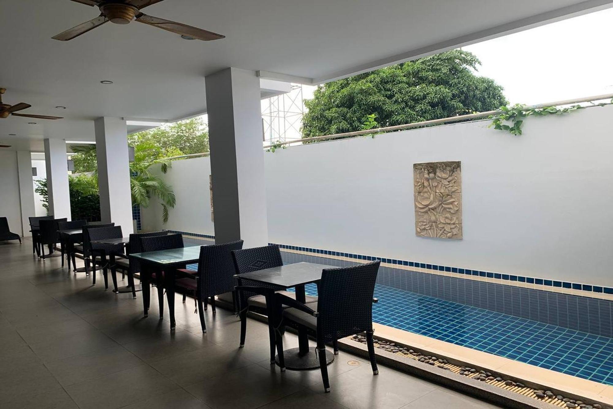 One World One Home Naiharn Hotel Rawai Exterior photo