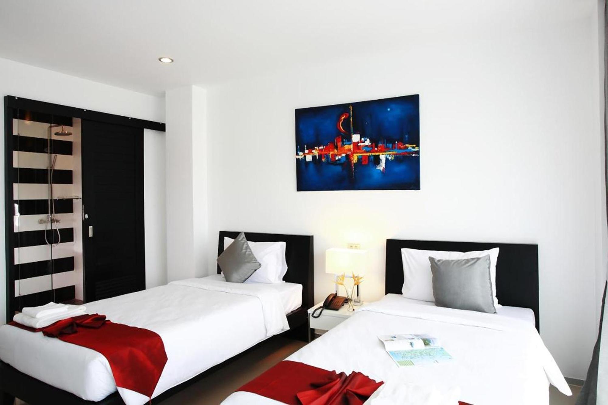 One World One Home Naiharn Hotel Rawai Exterior photo