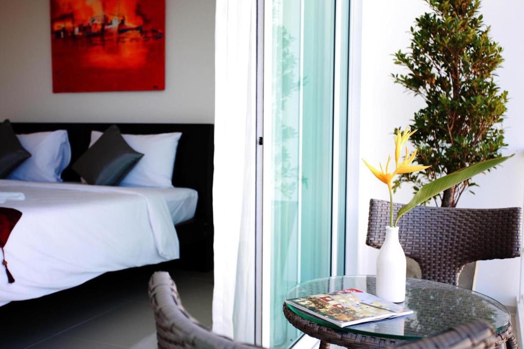One World One Home Naiharn Hotel Rawai Exterior photo