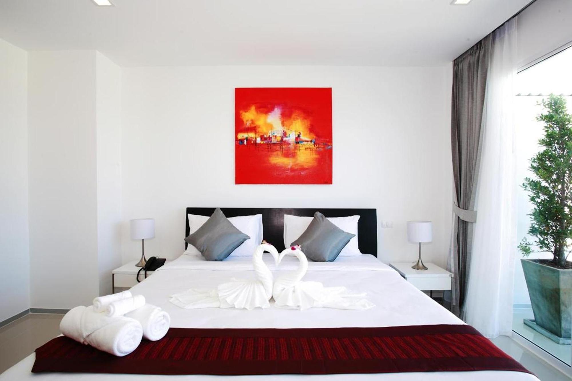 One World One Home Naiharn Hotel Rawai Exterior photo